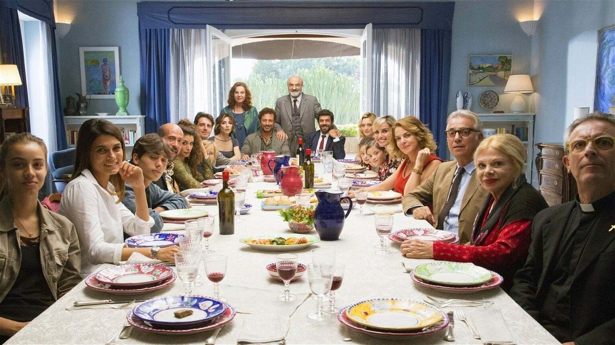 Il cast del film a tavola