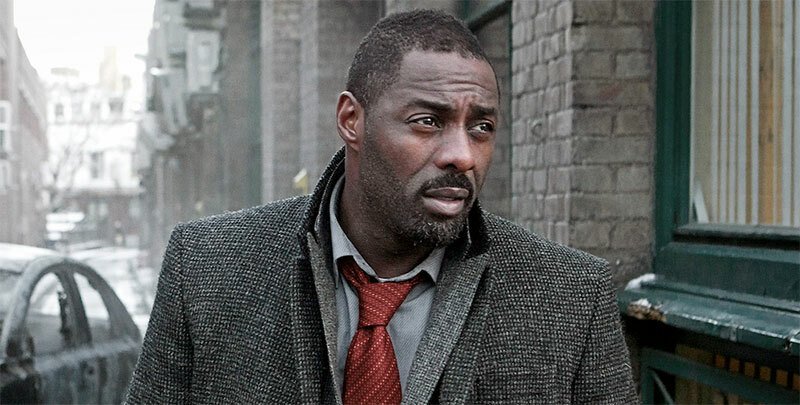 Idris Elba in scena.