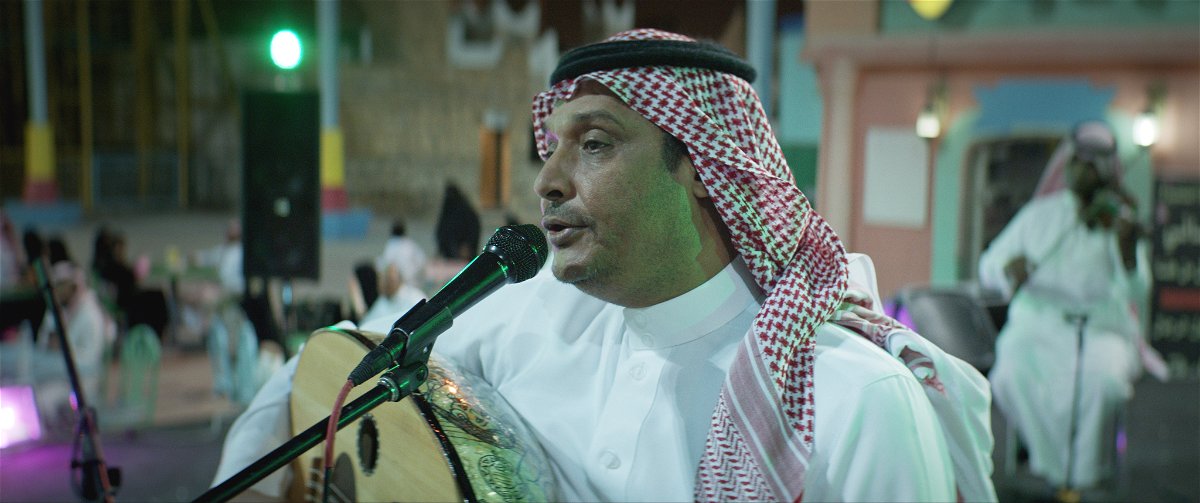 Il padre di Maryam durante un concerto