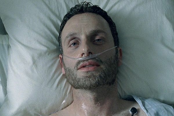 Clicca per vedere l'immagine originale Rick Grimes risvegliatosi dal coma
