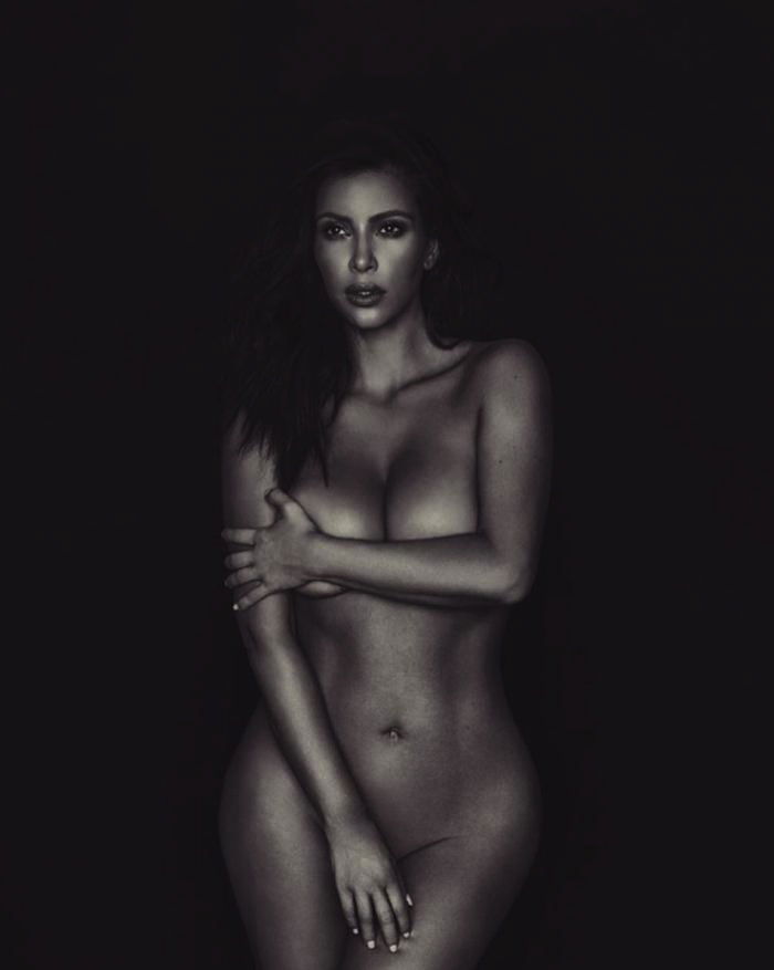 Clicca per vedere l'immagine originale Foto di Kim Kardashian nuda su Instagram