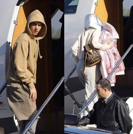 Kendall Jenner e Justin Bieber coperti salgono sull'aereo