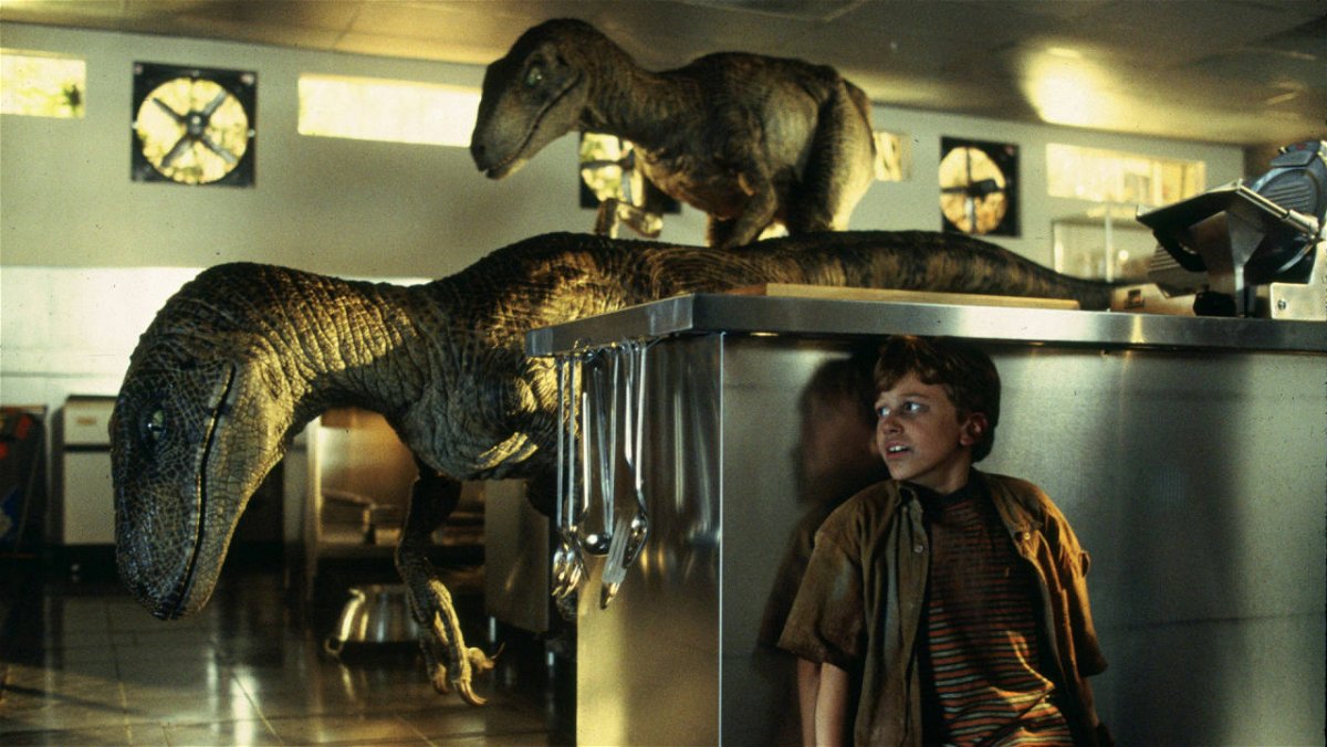 Sam Neill in scena col T-Rex