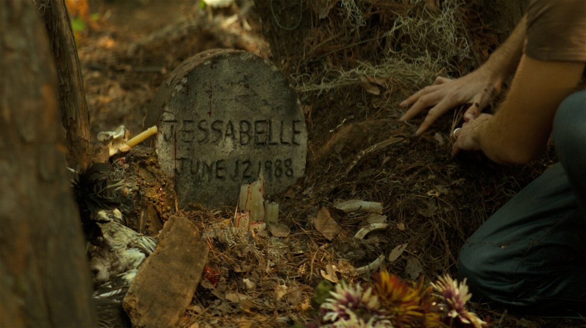 La tomba di Jessabelle in mezzo alla palude