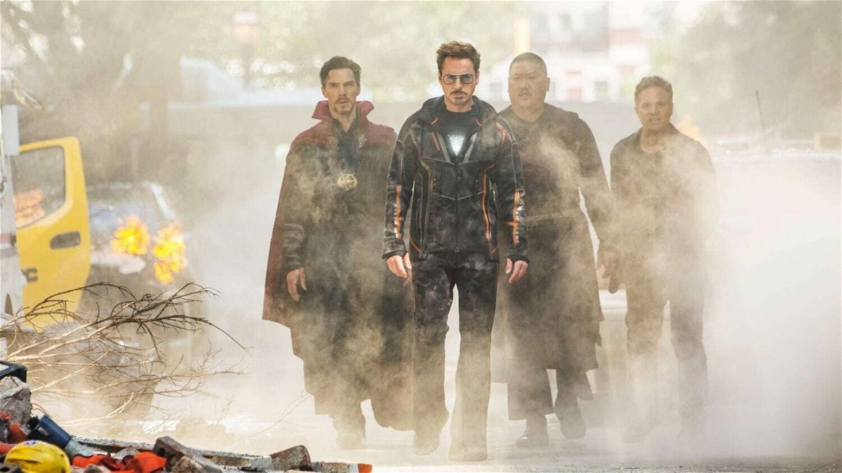 Benedict Cumberbatch, Robert Downey Jr., Benedict Wong e Mark Ruffalo in Avengers: Infinity War