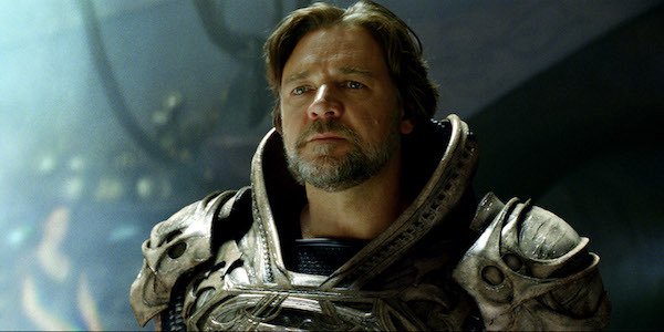Russell Crowe in L'uomo d'acciaio