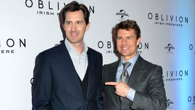 Il regista Joseph Kosinski e Tom Cruise
