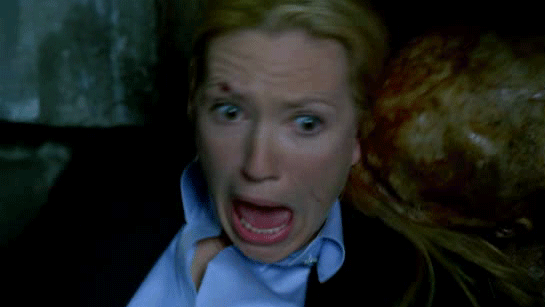 Clicca per vedere l'immagine originale Anna Torv in una scena della serie TV Fringe