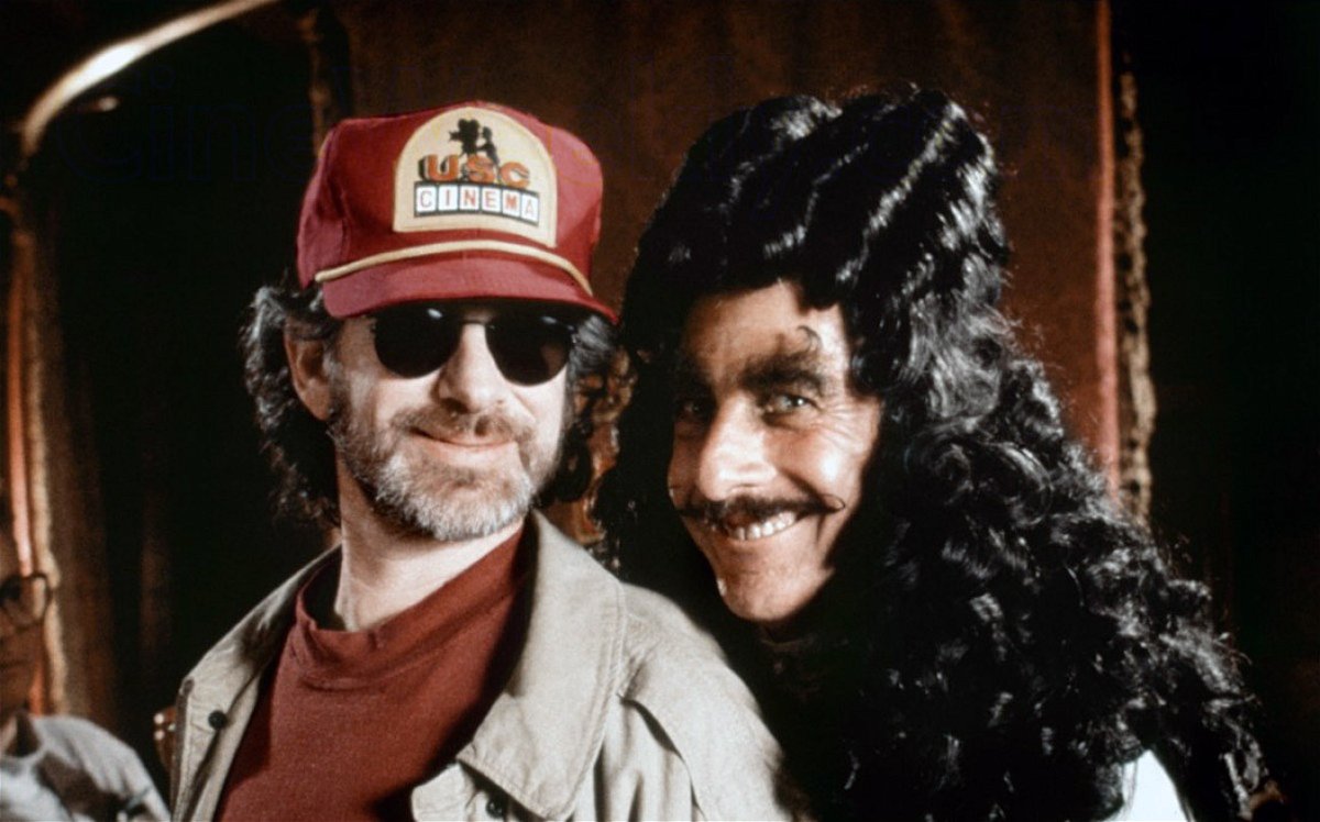 Dustin Hoffman assieme a Spielberg sul set di Hook
