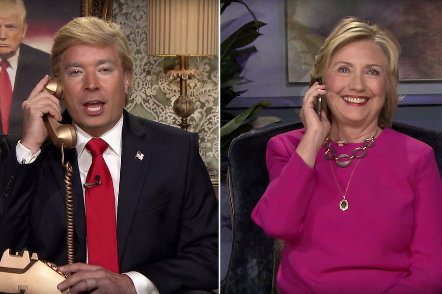 Jimmy Fallon e Hillary Clinton in una precedente gag del Tonight Show