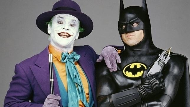 Mezzibusti di Jack Nicholson e Michael Keaton in costume da Joker e Batman