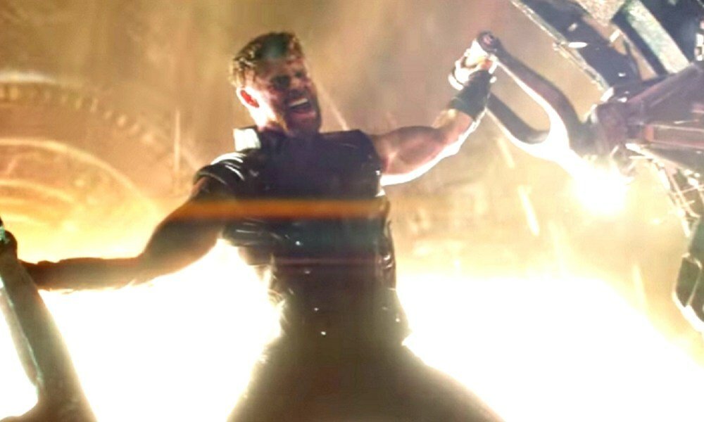 Thor starà forgiando la sua nuova arma nel trailer di Infinity War?