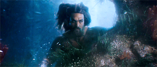 Aquaman interpretato da Jason Momoa