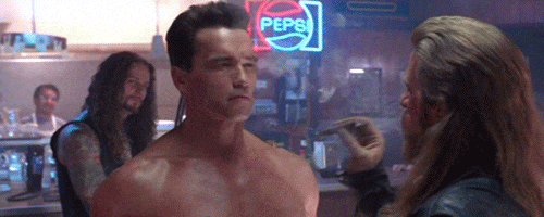 Arnold Schwarzenegger nell'incipit di Terminator 2