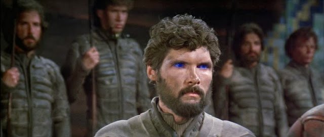 Everett McGill nei panni di Stilgar in una scena di Dune (1984) di David Lynch