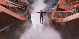 Copertina di Spider-Man: Homecoming, un video mostra gli upgrade al costume