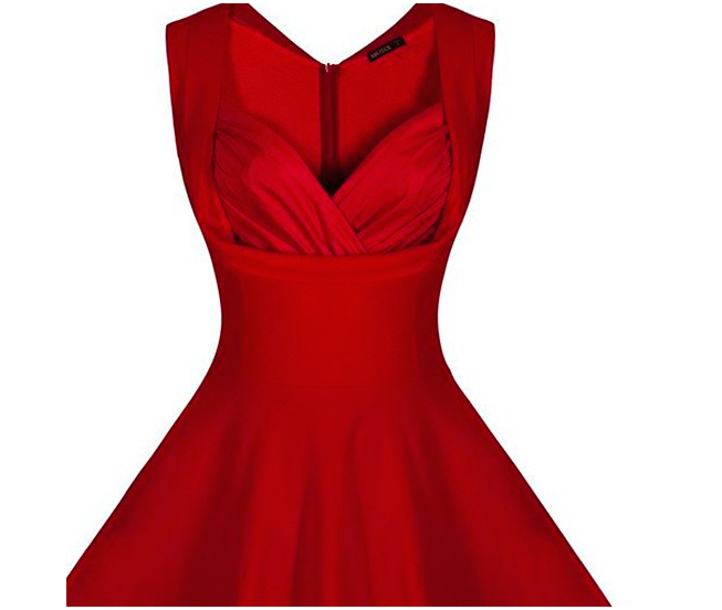 Un vestito rosso simile a quello di Lou di Io Prima di Te