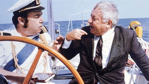 Lino Banfi e Paolo Villaggio in una scena del film
