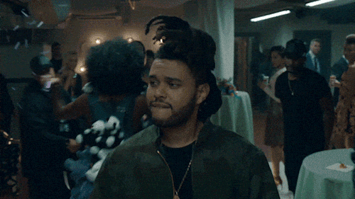 The Weeknd fa un cenno di intesa