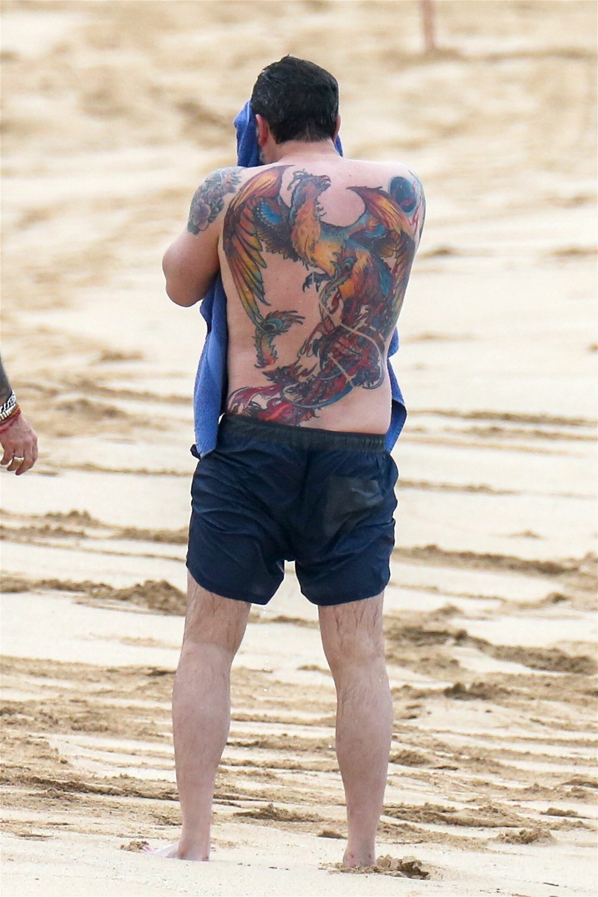 La fenice tatuata sulla schiena di Ben Affleck