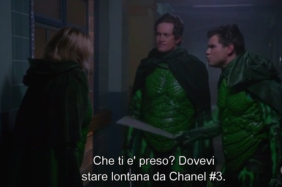 Una scena di Scream Queens 2x09 con i Green Meanie