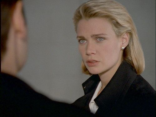 Laurie Holden è Marita Covarrubias in X-Files