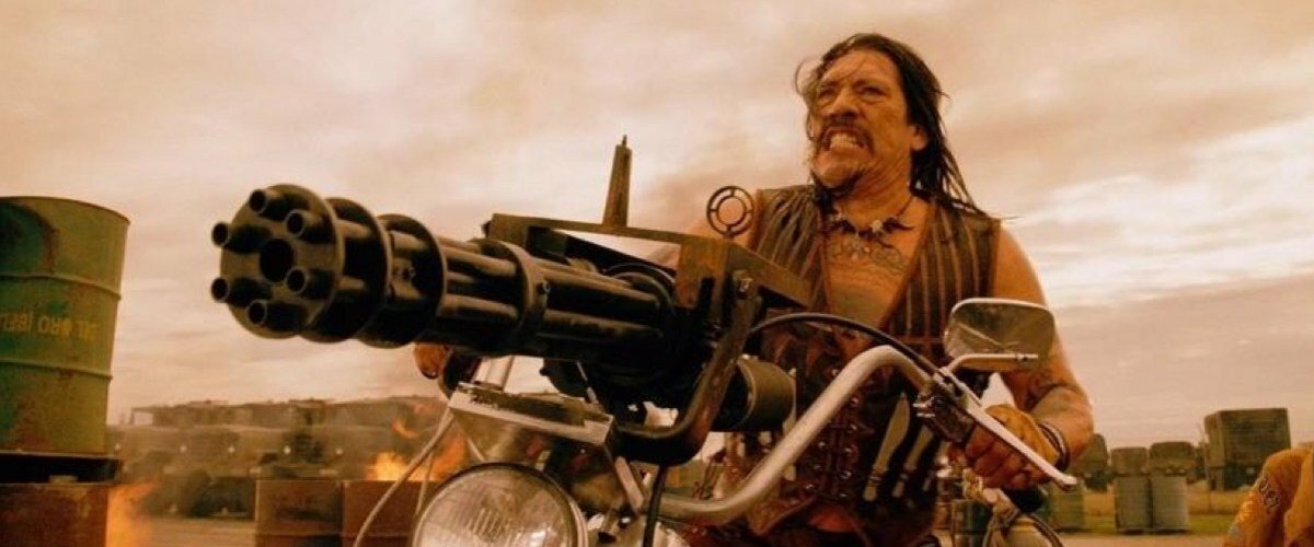Danny Trejo in una scena tratta da Machete Kills