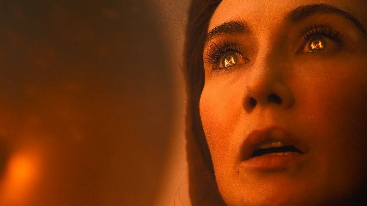 Carice Van Houten nei panni di Melisandre in Game of Thrones 8x03