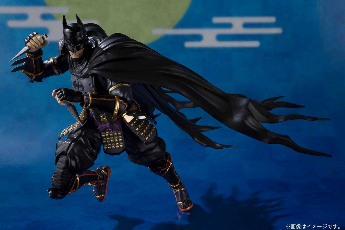 La SH Figuarts Action Figure della versione di Batman presente nel film d'animazione Batman Ninja