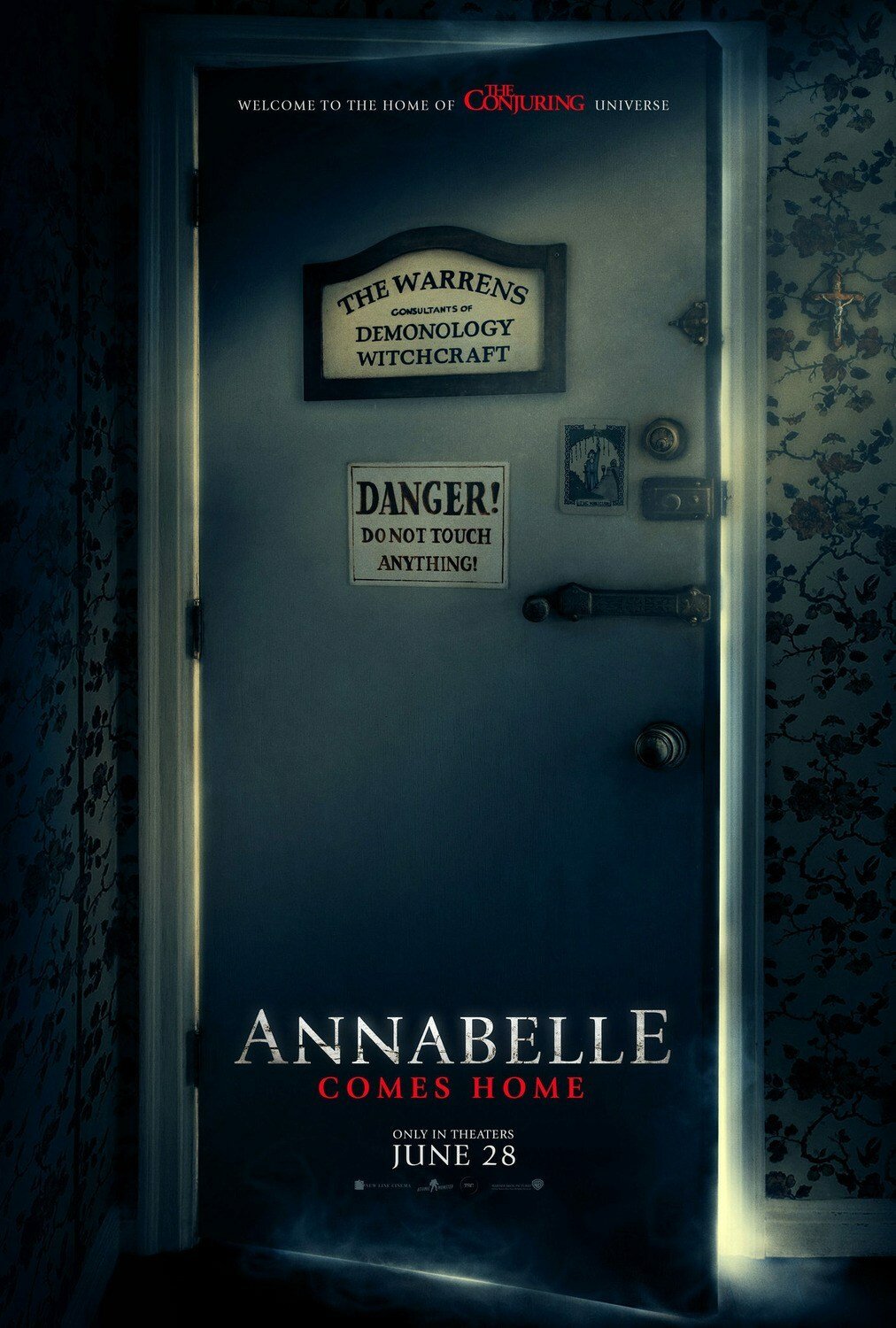 Annabelle Comes Home, il poster