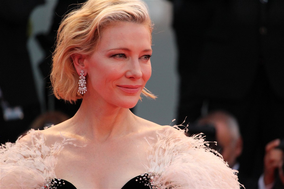 Cate Blanchett sul red carpet di Venezia 75