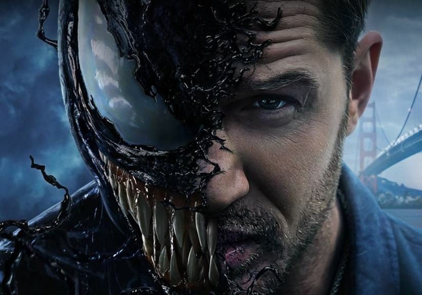 Primo piano di Venom (Tom Hardy)