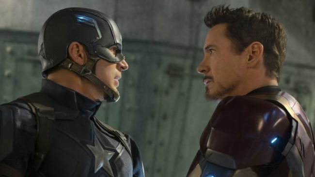 Clicca per vedere l'immagine originale Captain America e Iron Man in una scena di Civil War