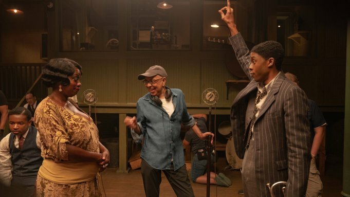 Viola Davis e Chadwick Boseman in una scena del film