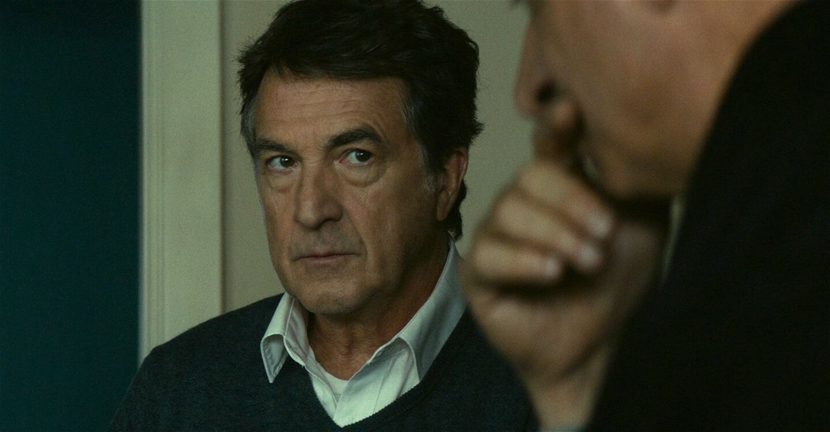 François Cluzet in una scena del film La meccanica delle ombre