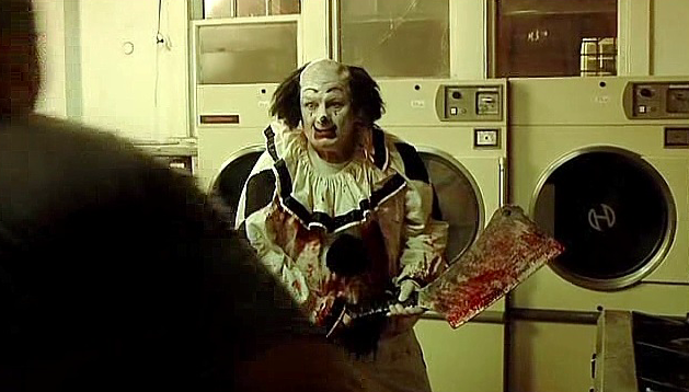 Gurdy il clown in lavanderia