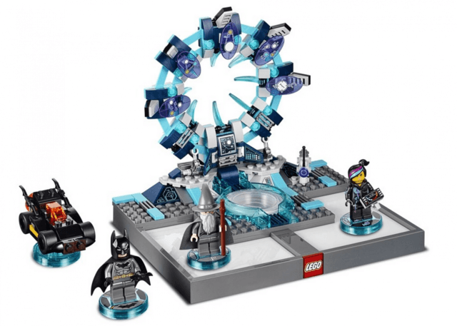 Lo starter pack di LEGO Dimensions contiene un portale, un veicolo e tre eroi, tutti da costruire