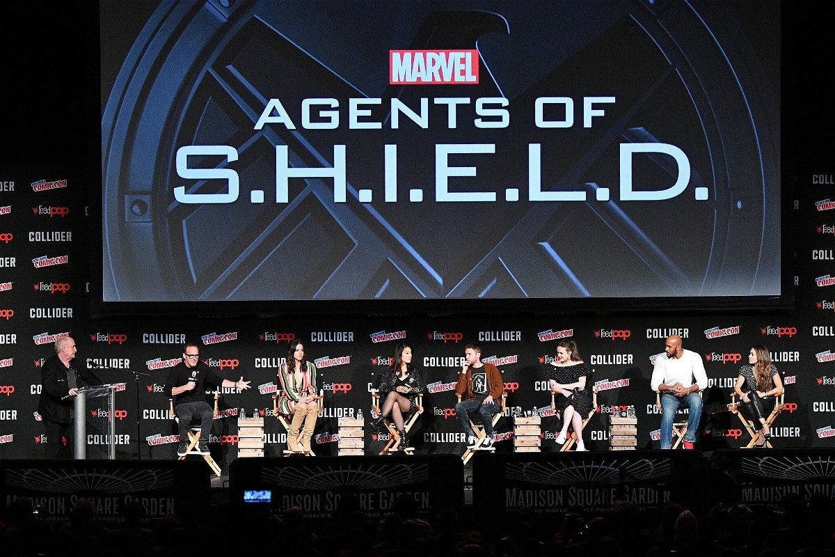 Il cast di Marvel's Agents of S.H.I.E.L.D. al panel dedicato allo show