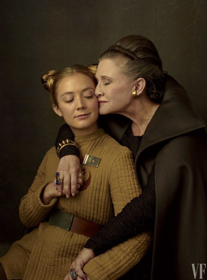Carrie Fisher posa con la figlia Billie Lourd sul set di Star Wars
