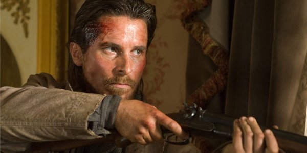 Christian Bale in una scena del film Hostiles