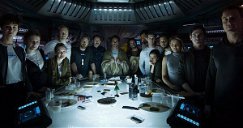 Copertina di Alien: Covenant, un nuovo video da quasi 5 minuti con l'Ultima Cena dell'equipaggio