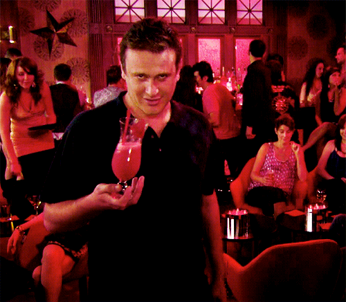 Marshall di How I Met Your Mother alle prese con il cocktail perfetto