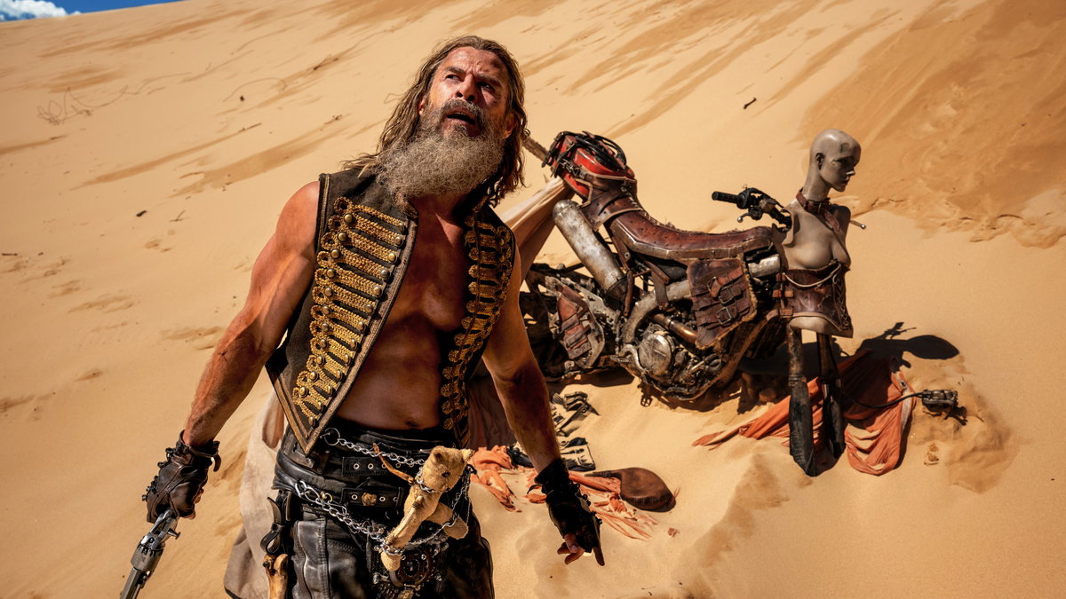 Immagine di Furiosa: A Mad Max Saga - Il personaggio di Chris Hemsworth è presente anche in Fury Road?