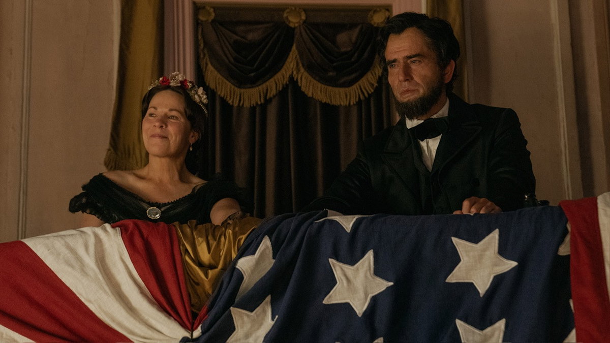 Immagine di Manhunt, recensione: l'avvincente caccia all'uomo dell'assassino di Lincoln
