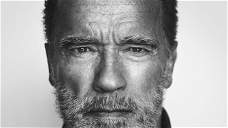 Copertina di The Man With The Bag: Arnold Schwarzenegger e Alan Ritchson insieme in una commedia di Natale