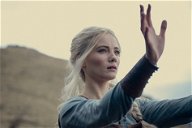 Copertina di The Witcher 4, Freya Allan difende la scelta di Liam Hemsworth
