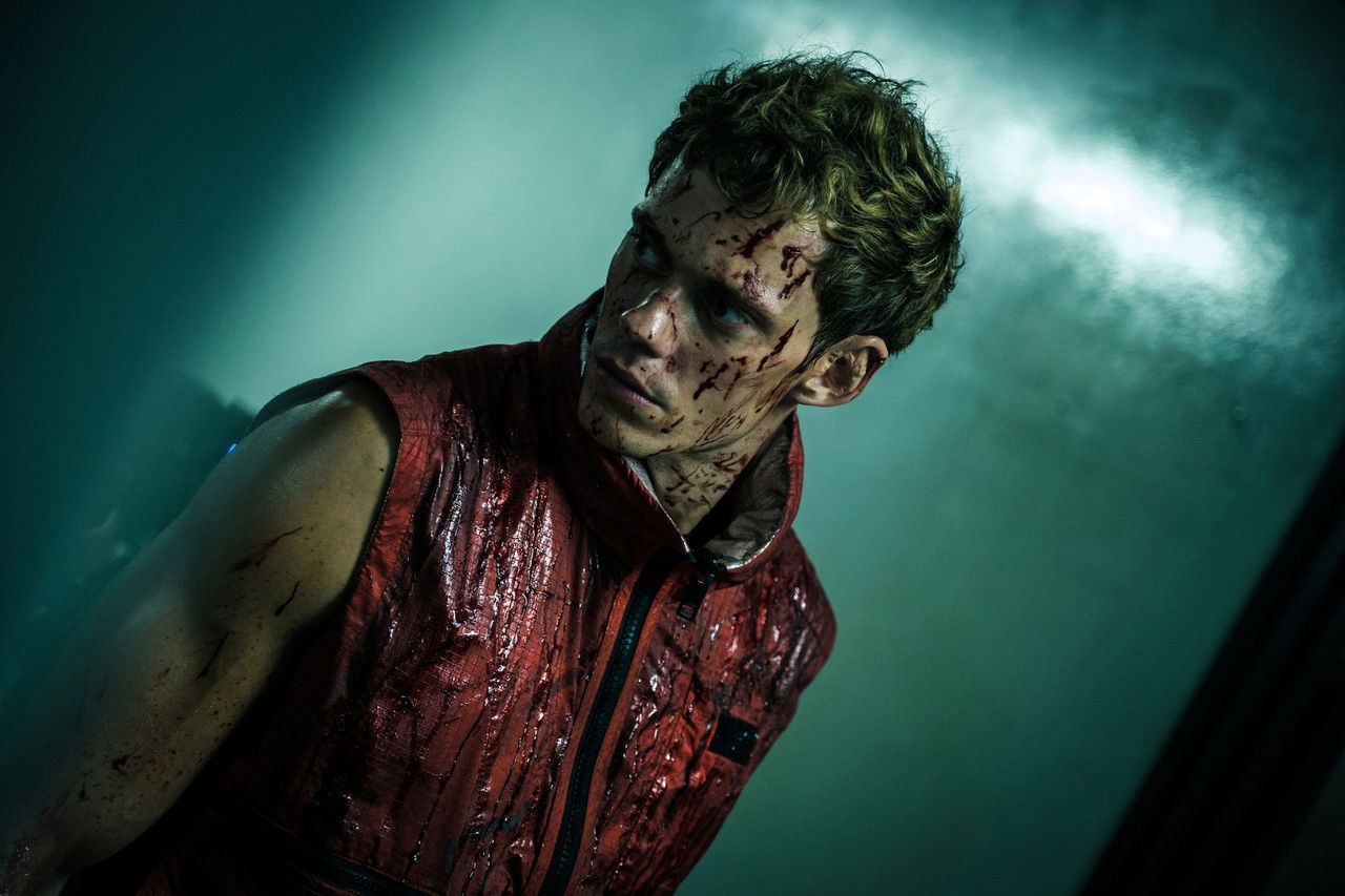 Immagine di Boy Kills World, recensione: un revenge movie dal sapore trash su Prime Video