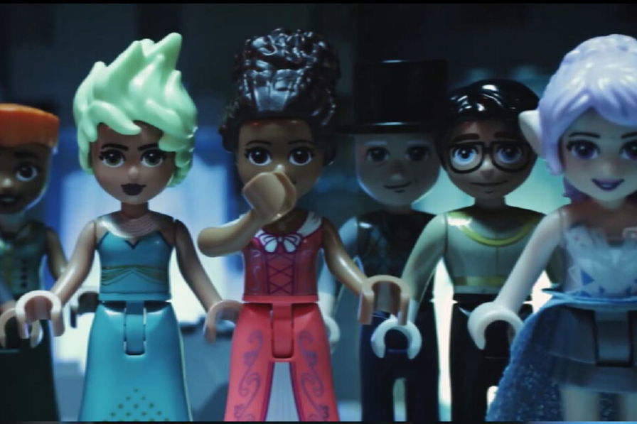 LEGO e Wicked: il nuovo trailer in versione LEGO svela le mini-dolls dei futuri set