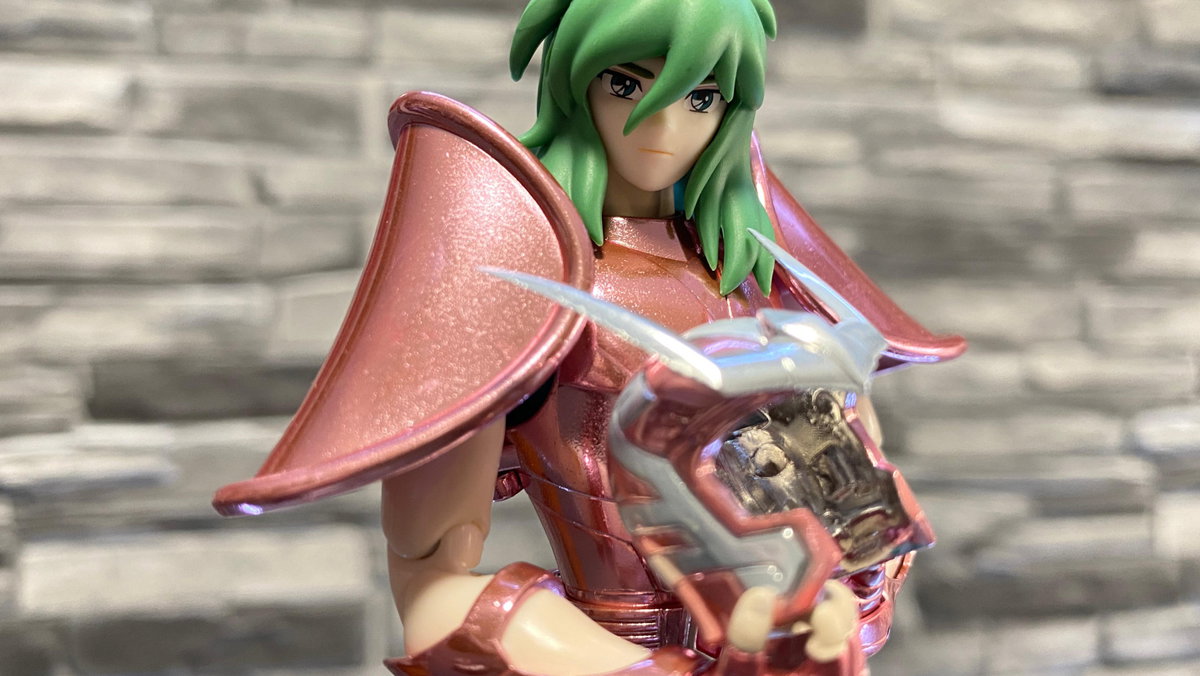 Immagine di Shun Andromeda 20th Anniversary, recensione: l'armatura metallizzata effetto perla
