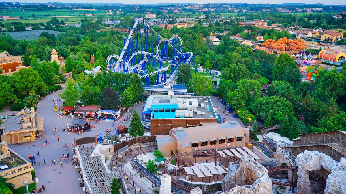 Immagine di Gardaland celebra i 50 anni con Dragon Empire